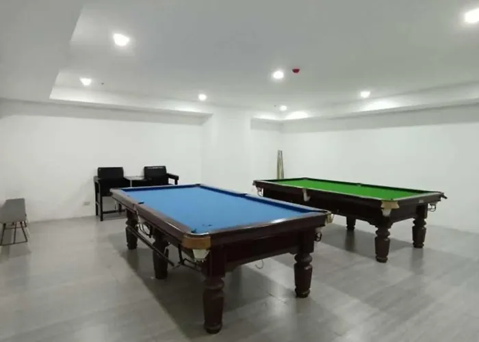 Apartment 2br-t31807 Sunshine100 Pool Billiard 70 Inches Tv Karaoke Manila